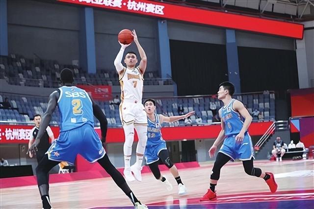 壹号娱乐下载-广西队对战福建男篮，谁能赢得比赛？的简单介绍